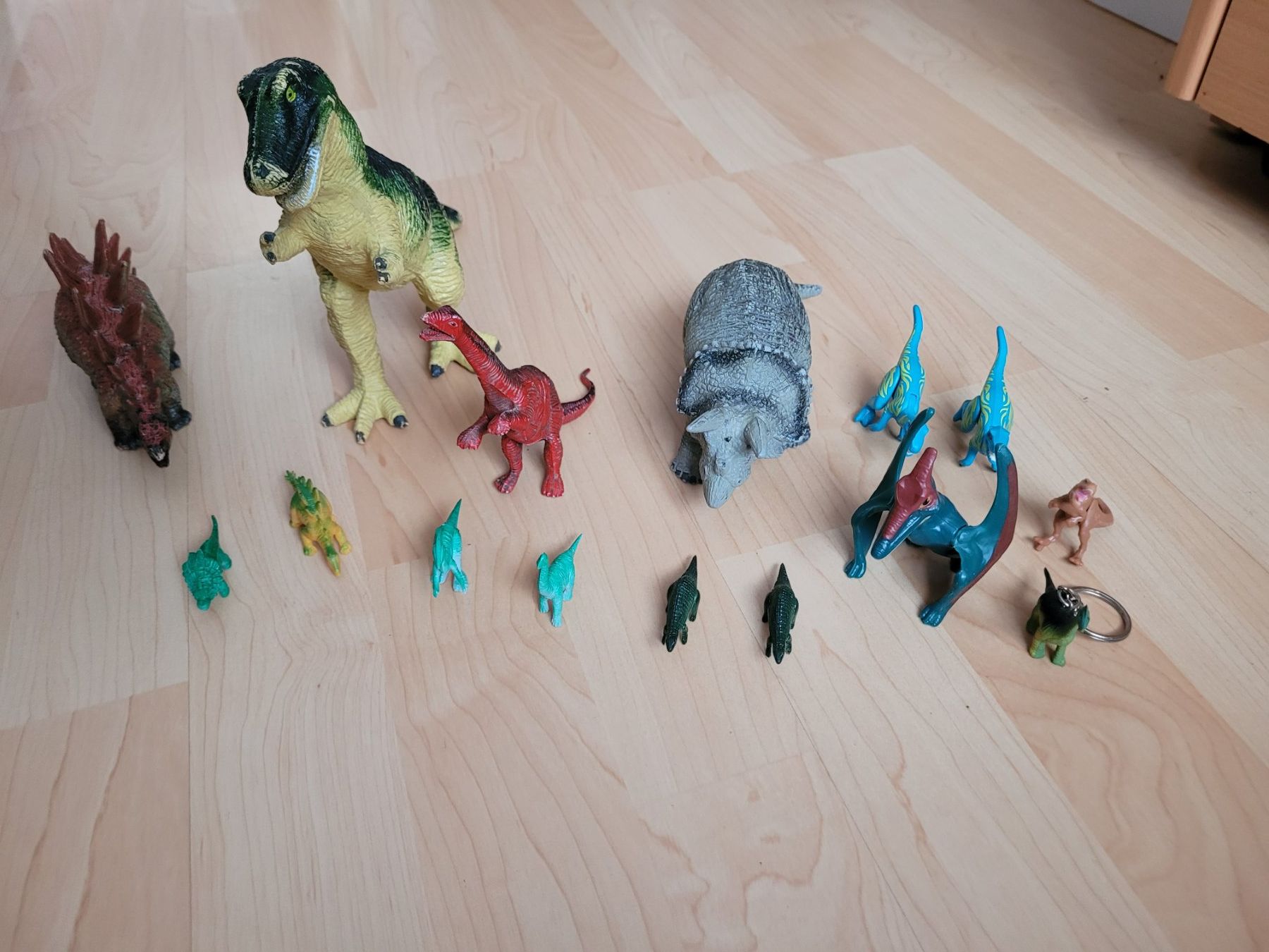 Jouets: Dinofiguren – D'occasion à Uster par Gabi64