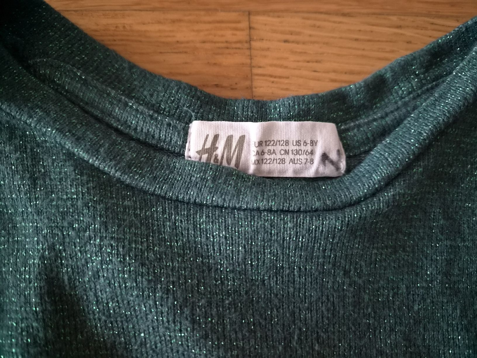 H&M Kleider & Röcke: Glitzerndes Langarm-Kleid  – Gebraucht aus Bern von hirse03 2