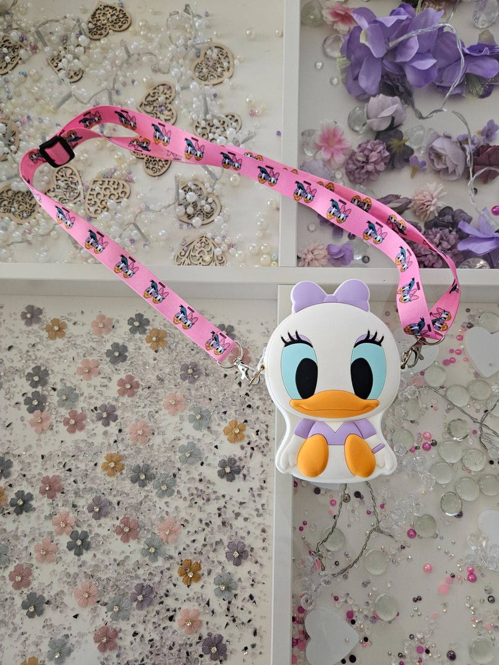 Disney Borse & Zaini: Süsses Daisy Duck Täschli mit Umhängeband – Usato da Unterägeri venduto da Sleepbear