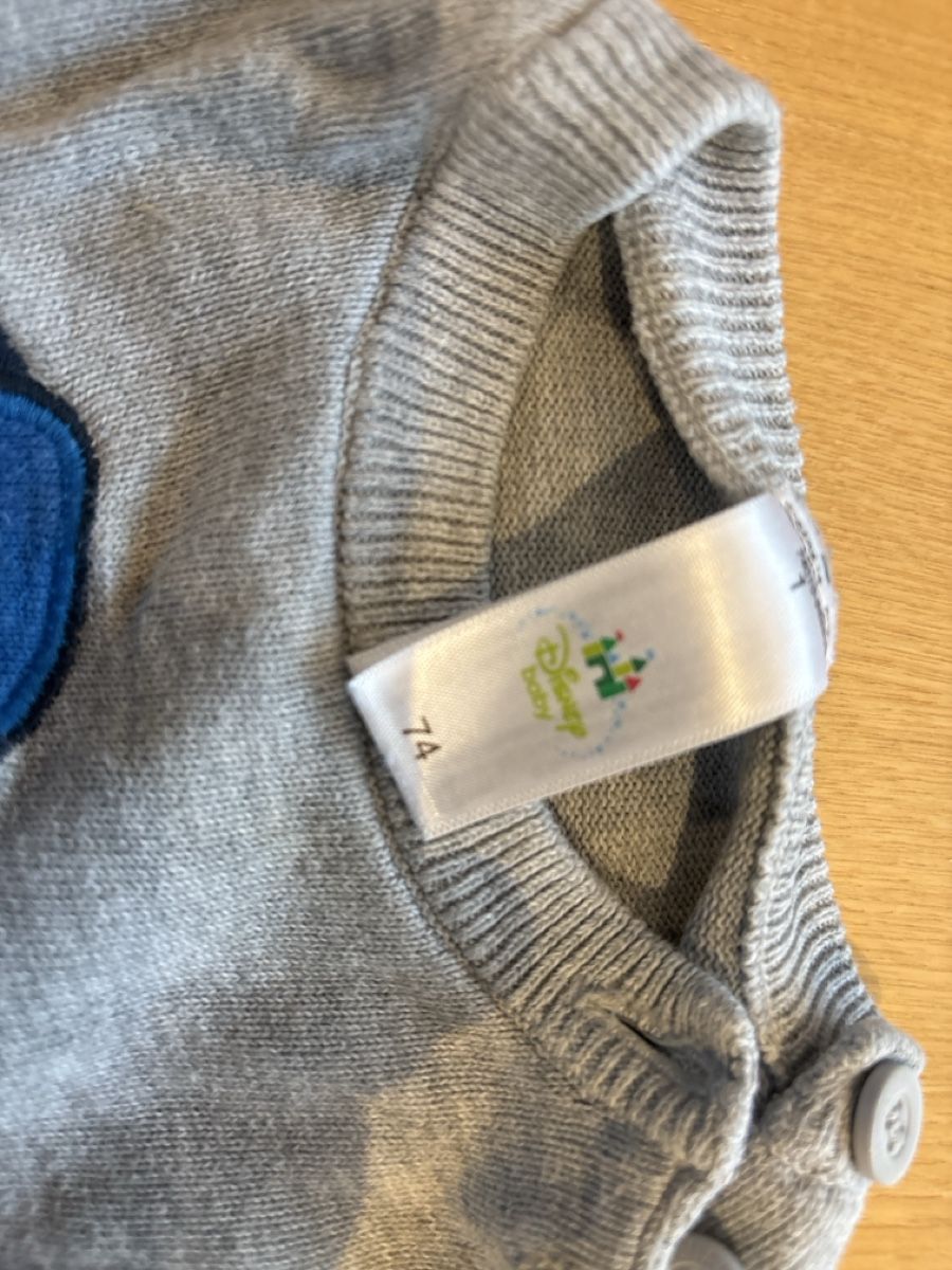 Lotti & Set di vestiti: 3 Pullover Disney Peanuts H&M Grösse 68 bis 74 gebraucht – Usato da Pratteln venduto da Shoppingqueen1983 3