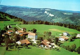 LE CERNEUX-GODAT Les Bois (Jura)