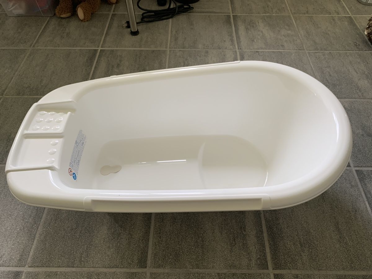 Vasche da bagno: Baby-Welpenbadewanne neu – Nuovo (secondo la descrizione) da Eglisau venduto da bfr_2dz2