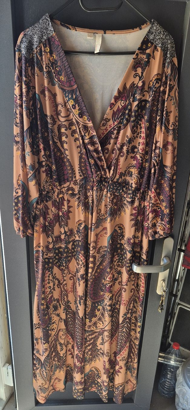 Vestiti: Kleid – Nuovo (secondo la descrizione) da Wislikofen venduto da Ana.Gomes 5