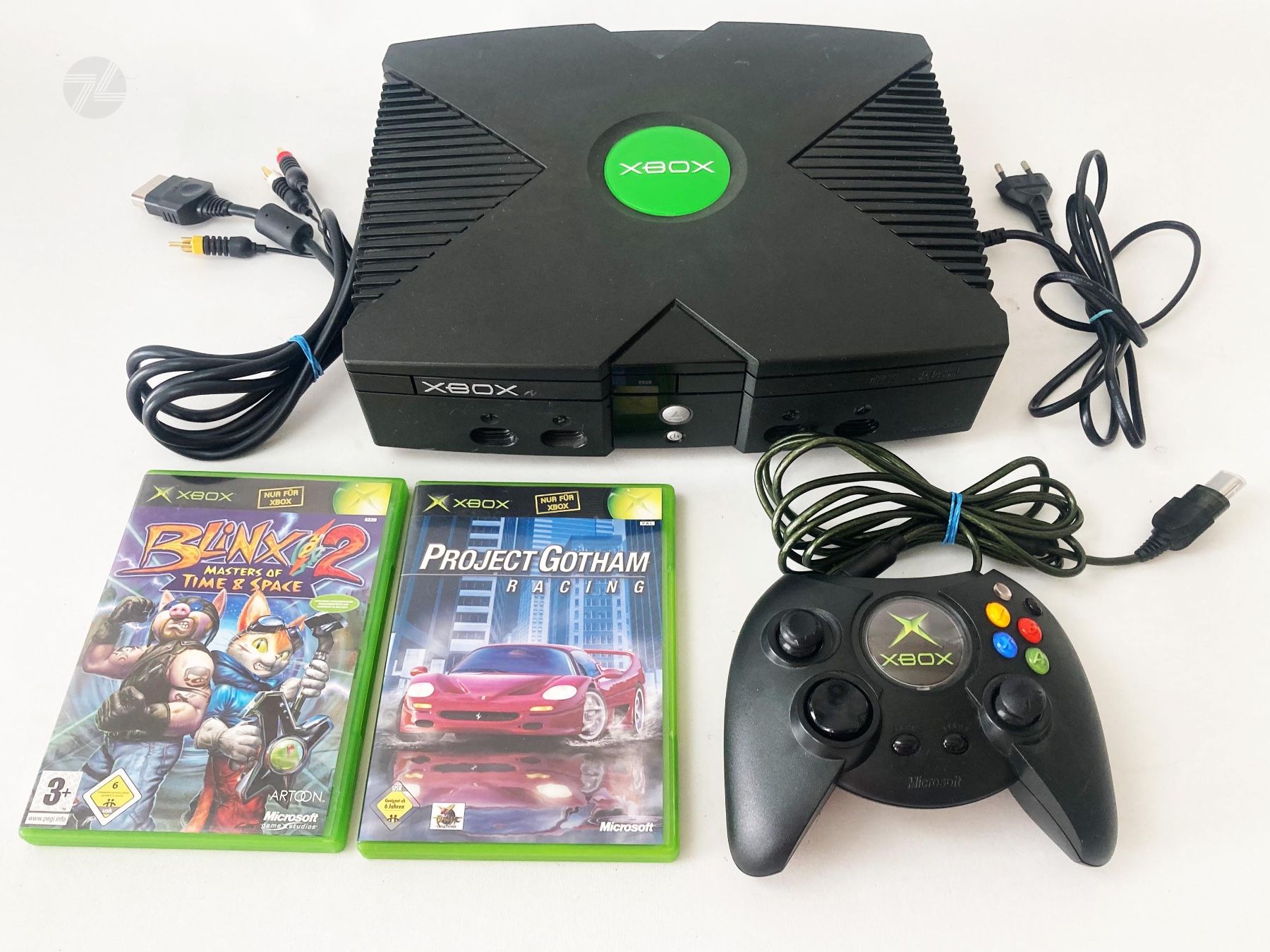 Microsoft Konsolen: Classic Xbox Konsole + 2 Games + Controller – Gebraucht aus Wetzikon ZH von cyan74
