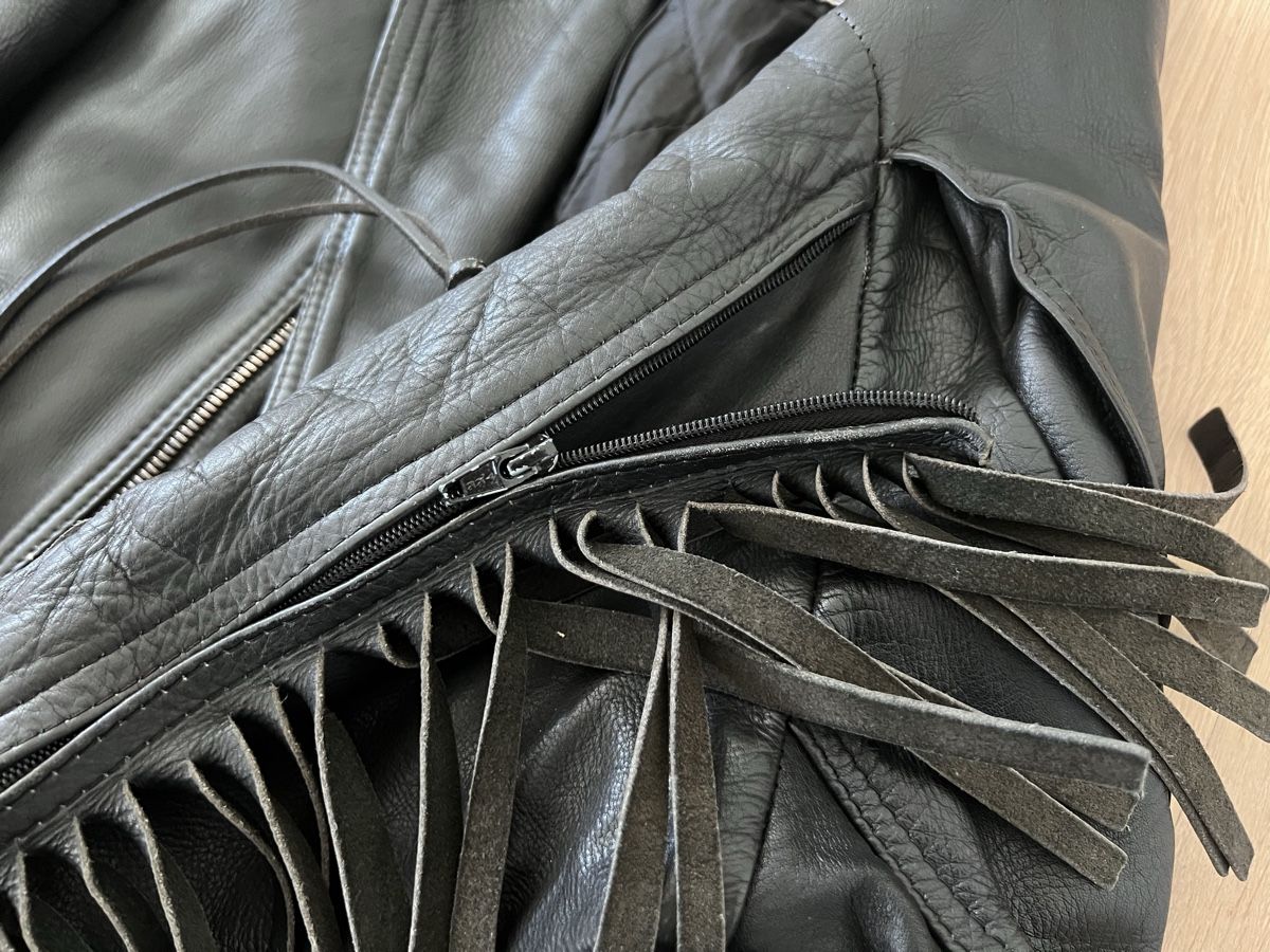 Giacche: Schwarze lederjacke – Usato da Richterswil venduto da min_ft5y 2