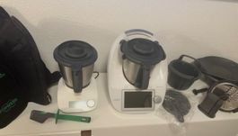 Thermomix TM6 mit XXL-Zubehör: Friend +Mixtopf+ Gemüsestyler