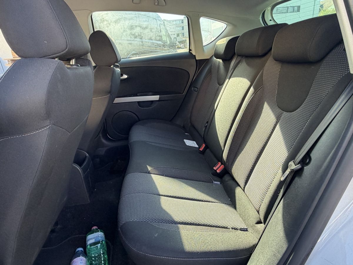 Seat Automobili: Seat Leon 1,8 Benzin 2012  – Usato da Amriswil venduto da Autocent 6