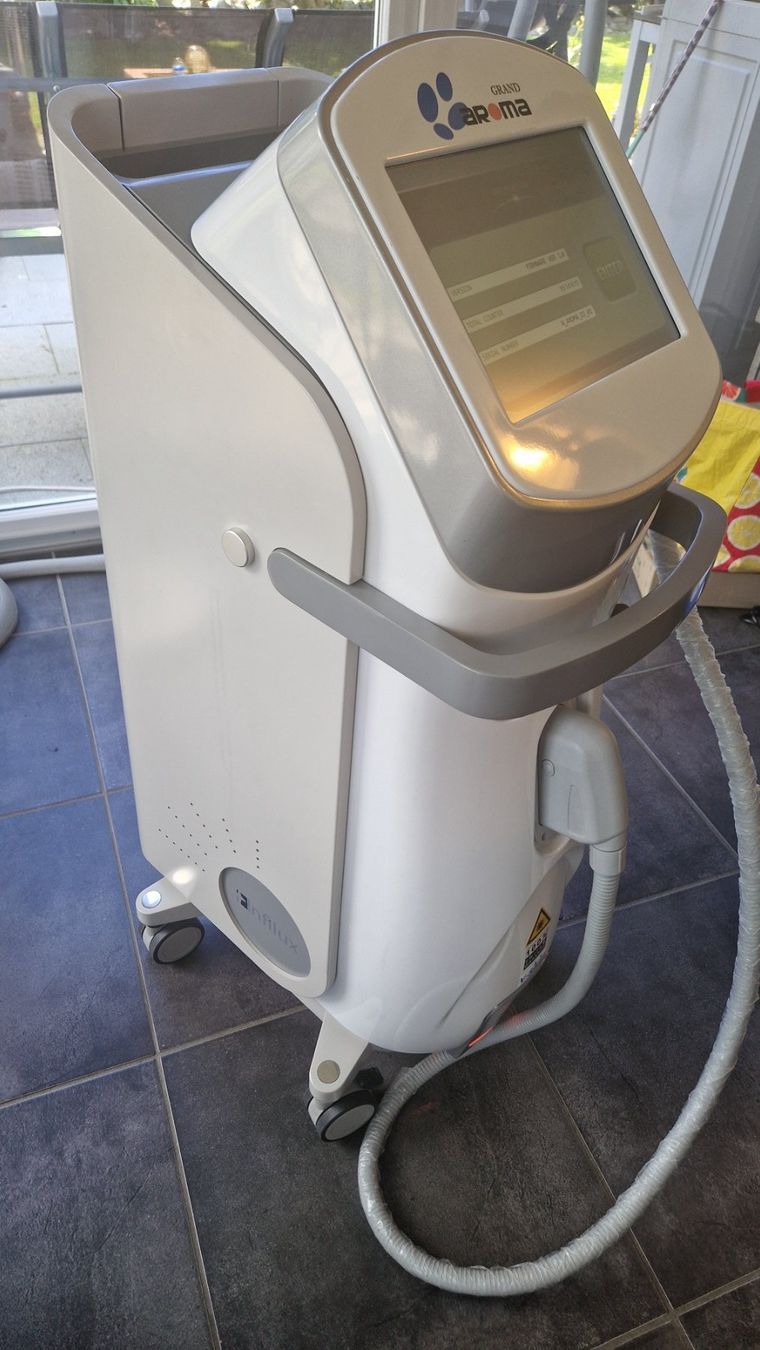 Tutte le macchine: Diodenlaser 808 AROMA – Usato da Salmsach venduto da Schusoa 1
