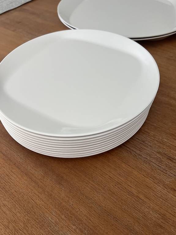 Teller: Dishes melamine  – Gebraucht aus Rüschlikon von CourtneyM 1