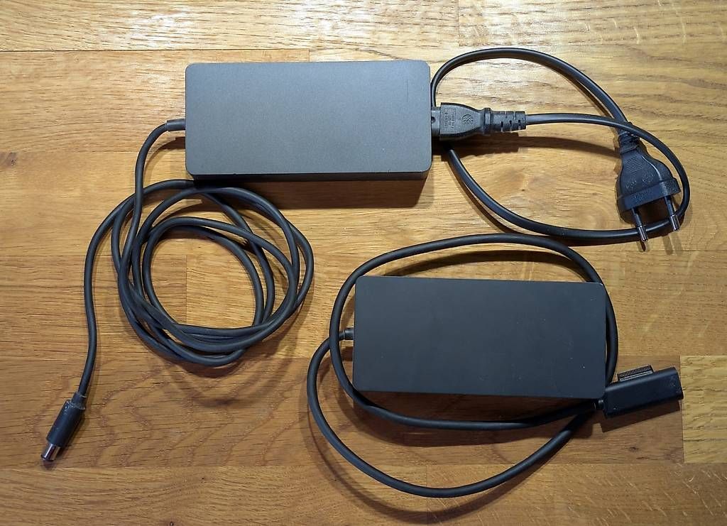 Microsoft Docking station: Microsoft Surface Dock – D'occasion à Rheinau par Ttr3 2