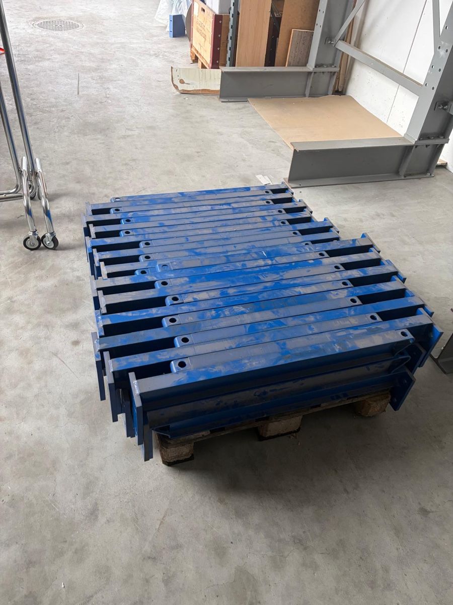 Ssi Schäfer Scaffali: Kragarmregal / Kragarm / Kragarmständer – Usato da Niederuzwil venduto da Solutions4industry 2