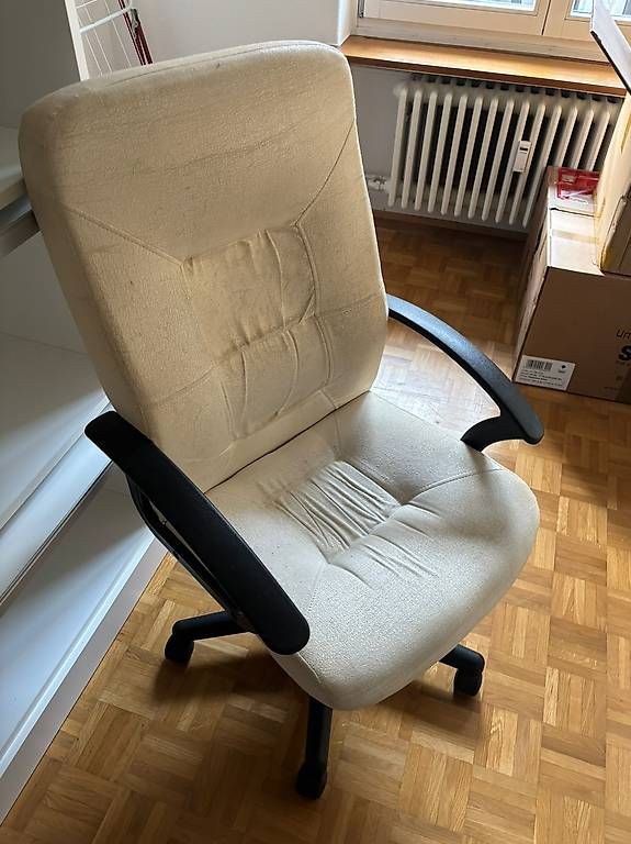 Sedie: Bürostuhl gratis abzugeben – Usato da Liestal venduto da raq_l9vl
