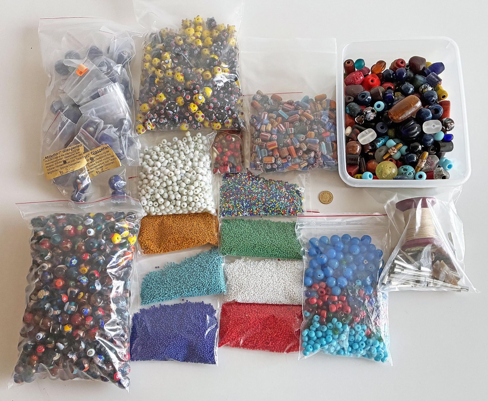 Perlen (unechte): Diverse Glasperlen – Gebraucht aus Bäretswil von robsonantik
