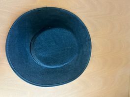 Chapeau noir style classique état neuf