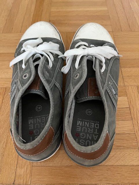 Mustang Scarpe da uomo: Sneaker "MUSTANG" Gr. 40, antrazit – Nuovo (secondo la descrizione) da Walenstadt venduto da ricamul 1