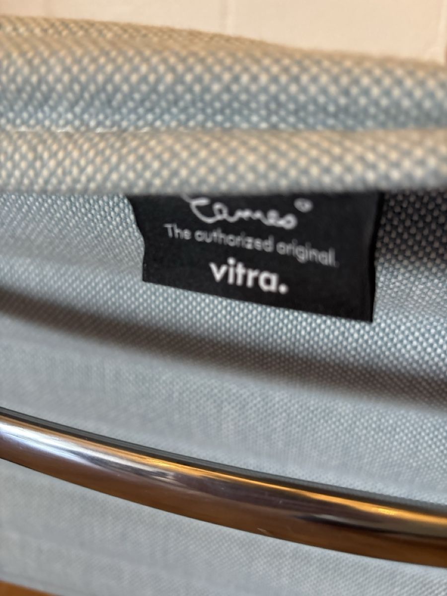 Vitra Stühle: Vitra Eames Alu Chair hellblau  – Gebraucht aus Basel von magnummarine 3