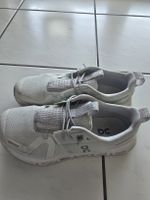 On Running Cloud 5 Sneaker weiss gebraucht guter Zustand