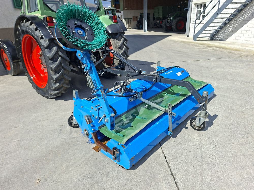 Kehrmaschine Saphir (Gebraucht) in Ramsen für CHF 1560 – nur Abholung ...