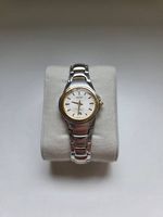 Seiko Quartz Femme - Montre Acier Bicolore Élégante