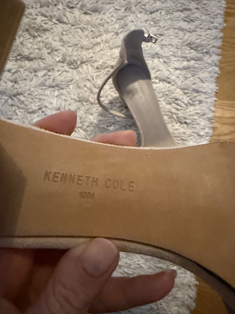 Scarpe da donna: Kenneth Cole Heels Beige – Usato da Luzern venduto da Itsclaire 5