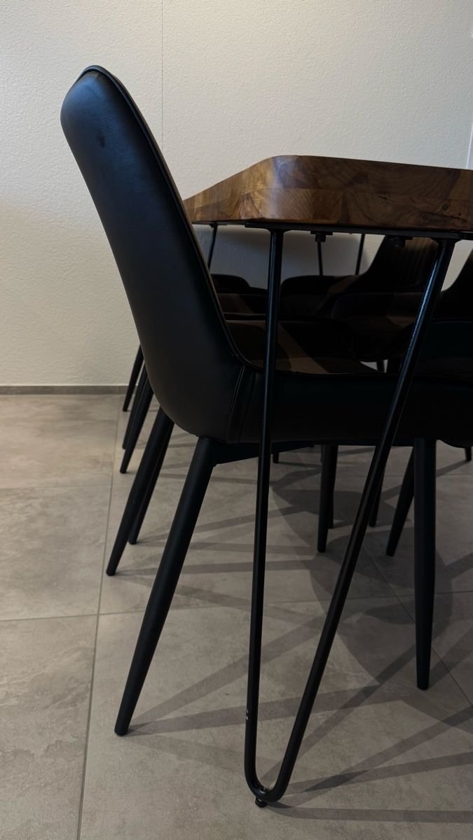 Sedie: Stühle – Usato da Gränichen venduto da Aldina.htc 3