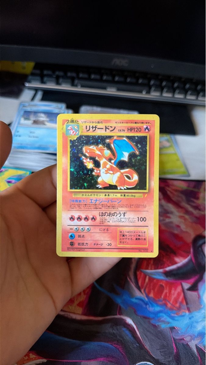 Pokémon Cartes à collectionner: Charizard old  – Neuf (Voir description) à Giubiasco par Bikerboygarage46