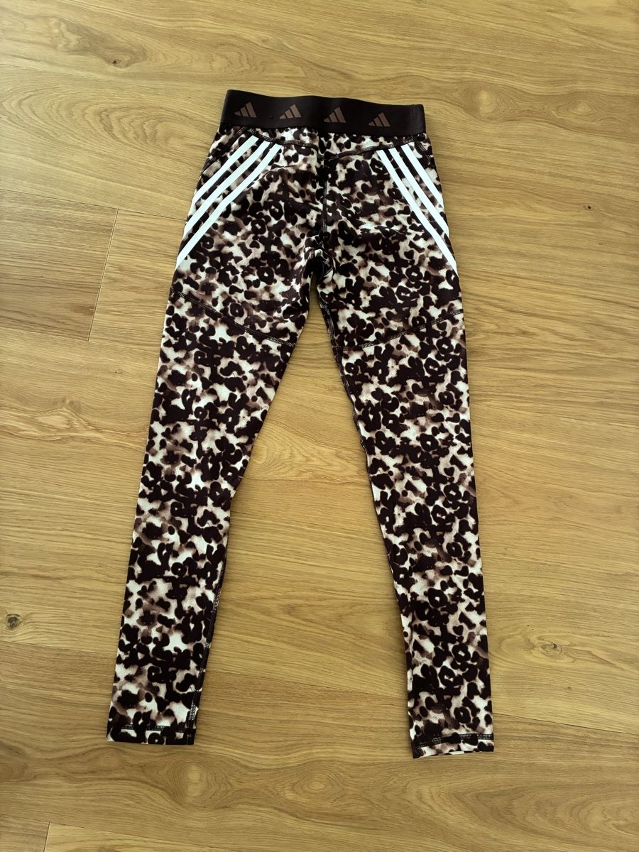 Adidas Leggings: Sporthose – Gebraucht aus Bassersdorf von secondhand_clothing