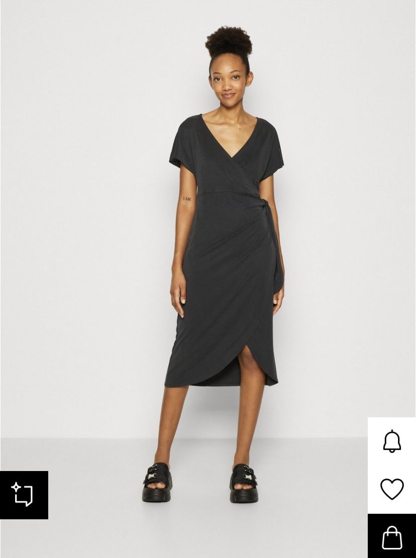 Monki Vestiti: Monki L robe – Nuovo (secondo la descrizione) da Bossonnens venduto da Ylangsoleil 1