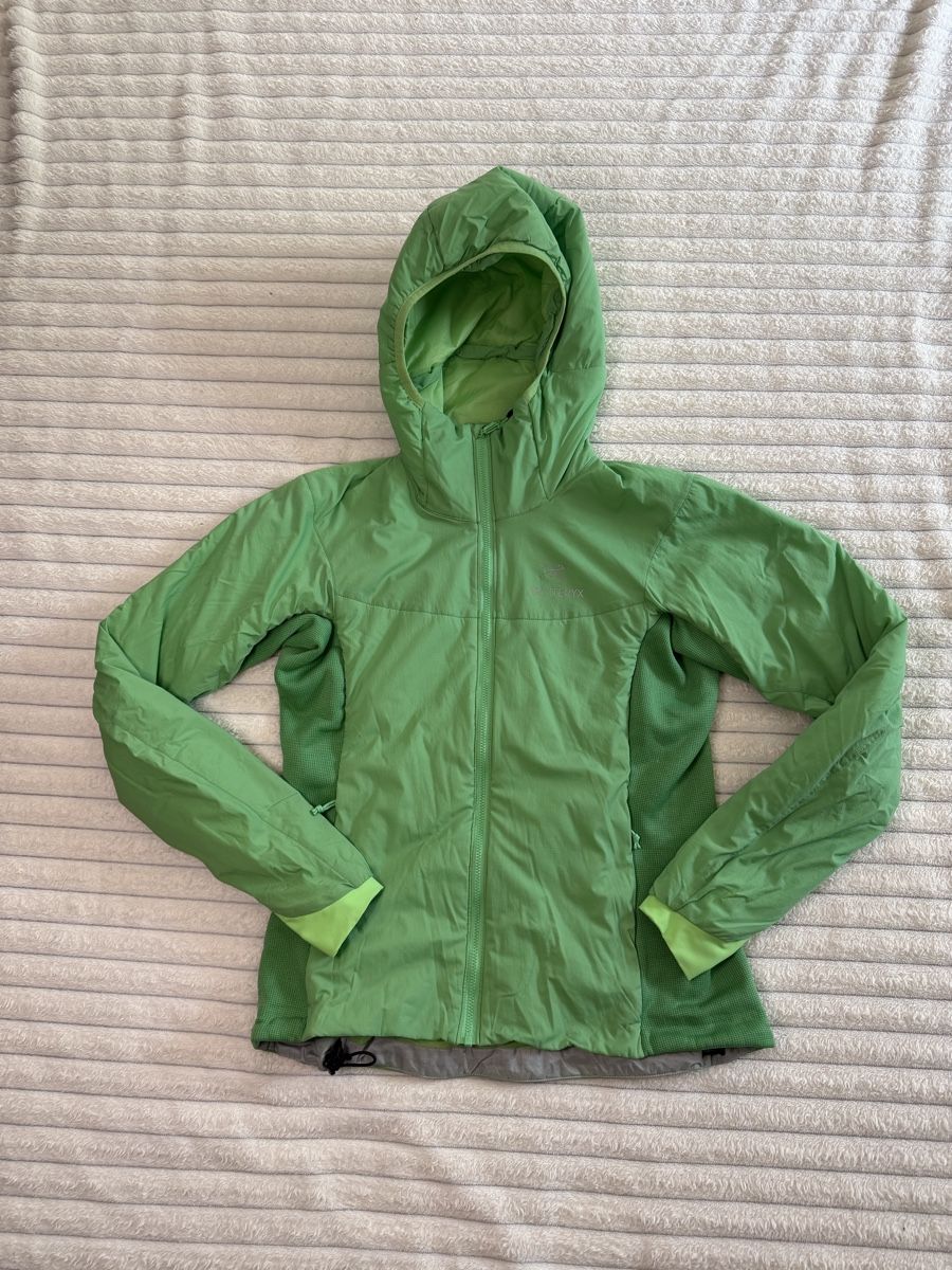 Arcteryx Vestes: Original Arc’teryx Atom Hoodie – D'occasion à Vionnaz par b_f_d_r_g