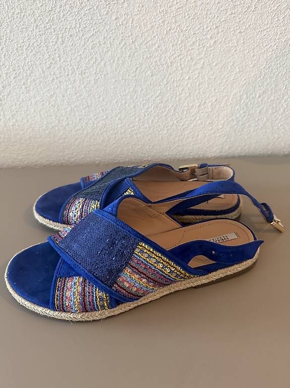 Scarpe da donna: Sandalen GEOX Gr.37 – Usato da Zürich venduto da hoiliaaa 1