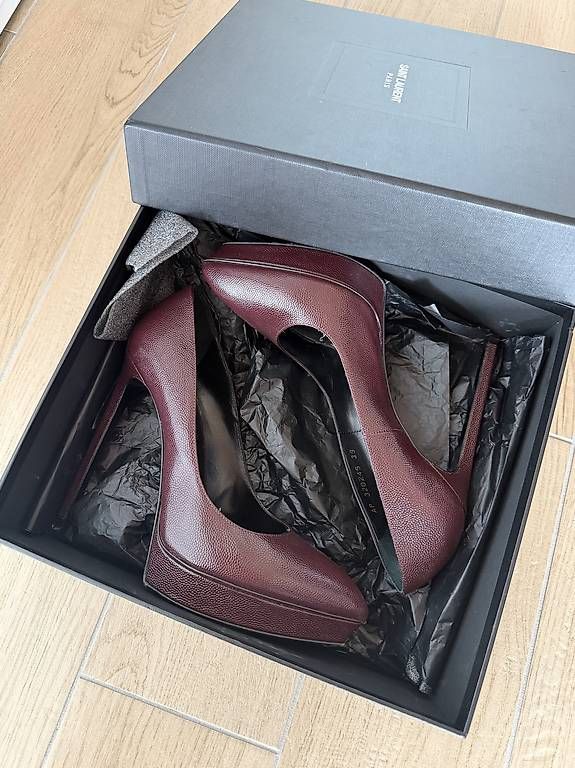 Scarpe da donna: YSL decoltee 39  – Usato da Montagnola venduto da bib_b6lm