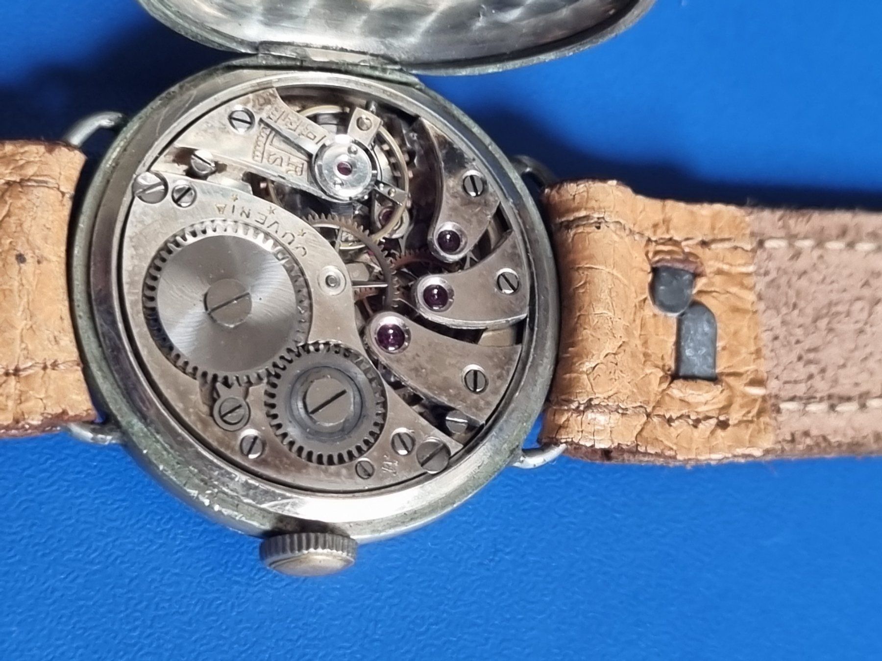 Juvenia Orologi: JUVENIA HANDAUFZUG – Usato da Schaffhausen venduto da Leveron13 2