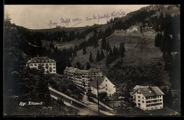 Rigi-Klösterli, Hotelbauten am Hang mit