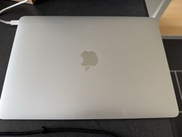 Macbook 12”, ca. 2017, min Specs 