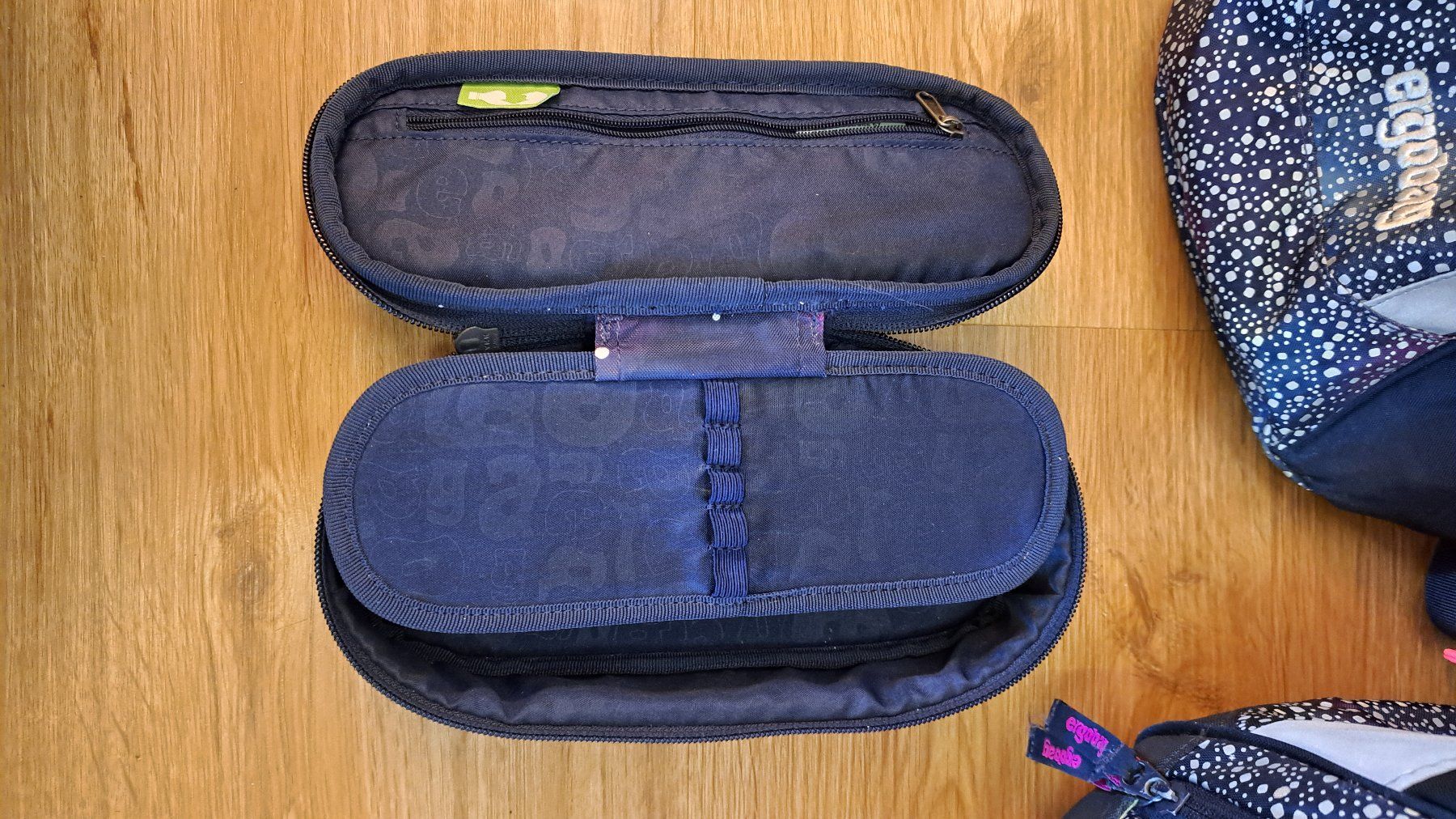 Ergobag Borse & Zaini: Schulrucksack / Schulthek Ergobag mit viel Zubehör – Usato da Romanshorn venduto da H_meyer 7