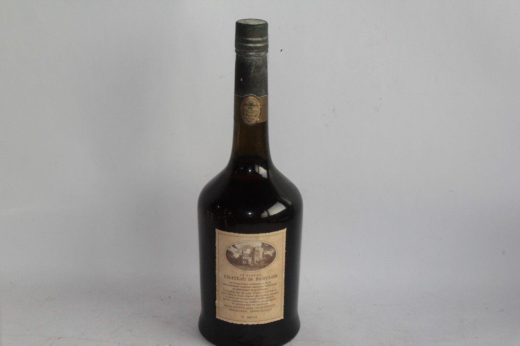 Spirituosen: Pineau Charentes Château Beaulon 10 ans – Gebraucht aus Vandoeuvres von Dom-Tom 3