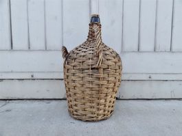 alte Korbflasche