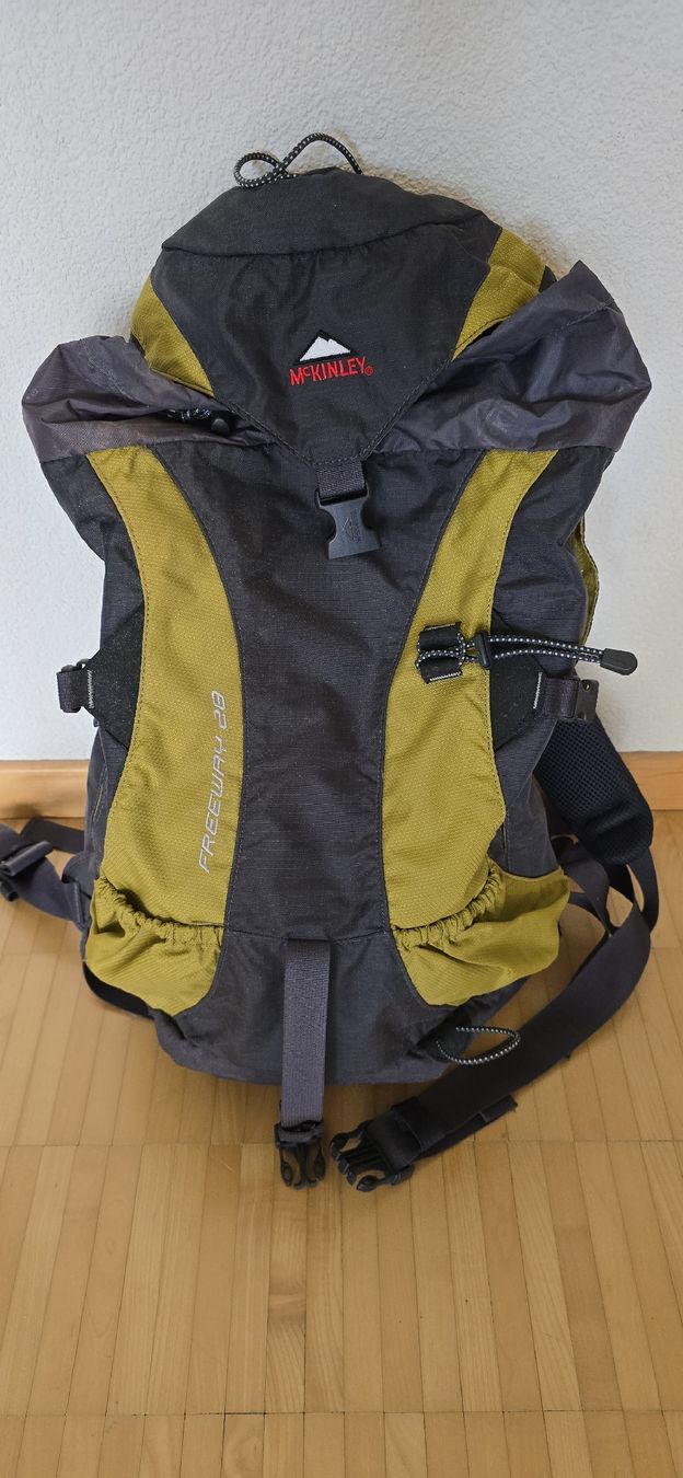 Mckinley Zaini: Rucksack Mckinley – Nuovo (secondo la descrizione) da Sutz venduto da sul_2pjf