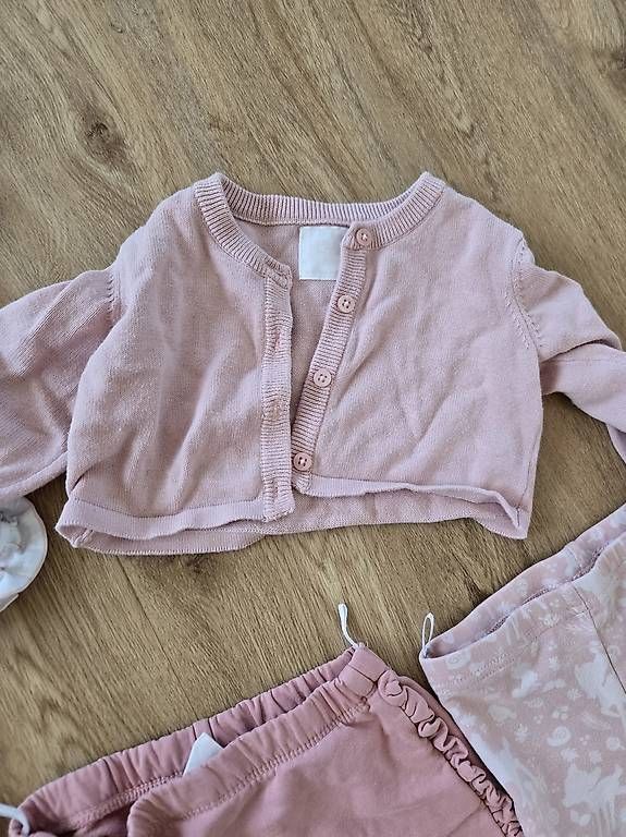 Lotti & Set di vestiti: Sommerpacket Gr. 86 C &A – Usato da Algetshausen venduto da Martina89 1