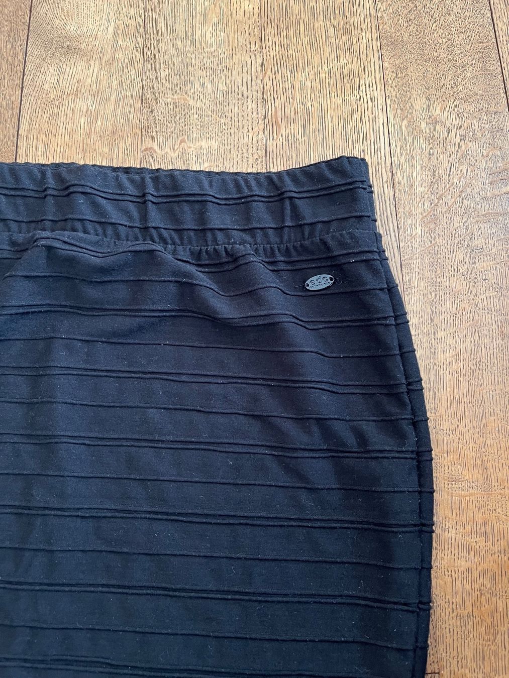 Esprit Gonne: Esprit Stretch Rock M – Usato da Biberstein venduto da niji 1