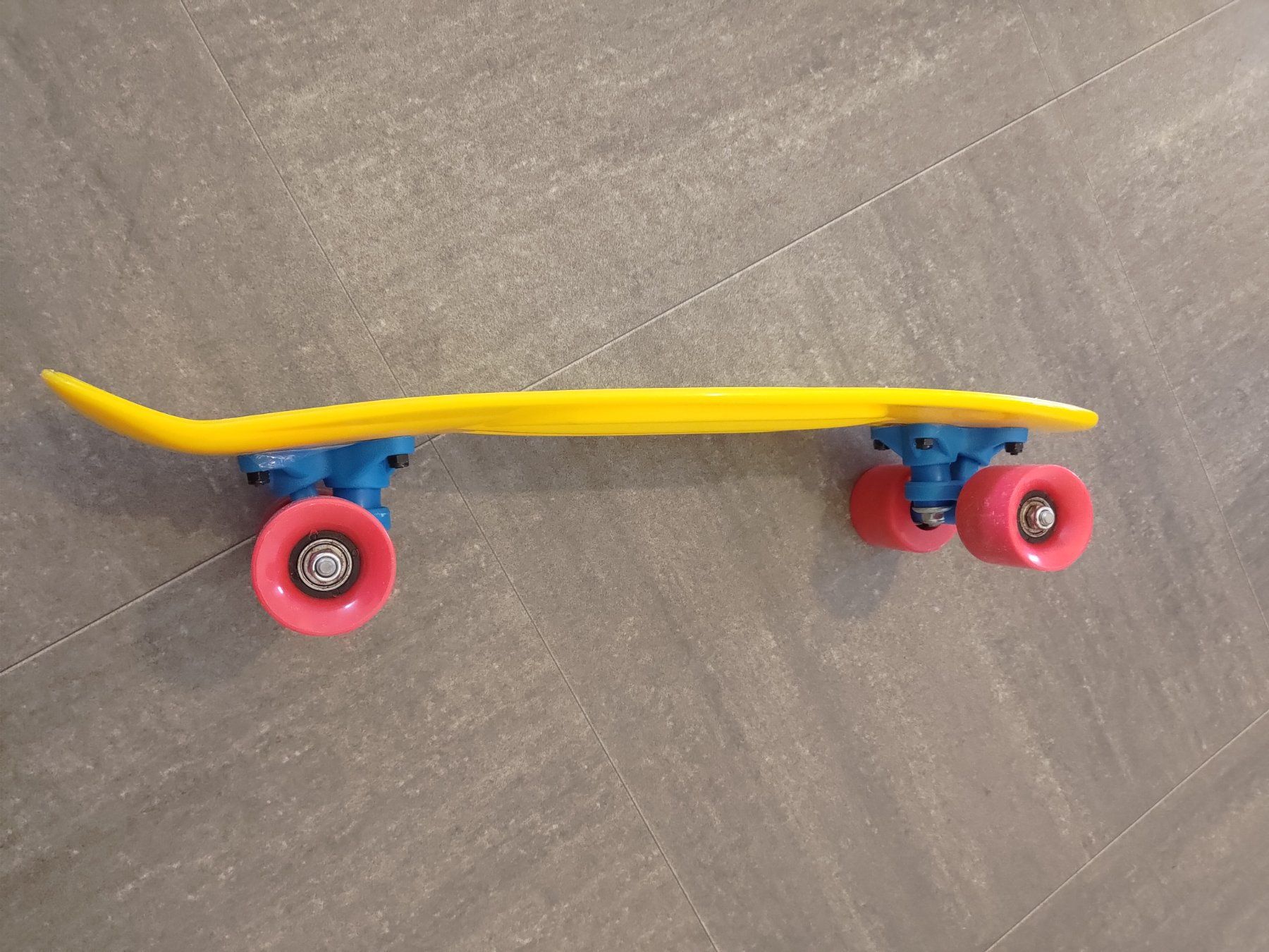 Skateboards: Crane Mini Cruiser Board, Gelb – Usato da Nidau venduto da eight-ball 4