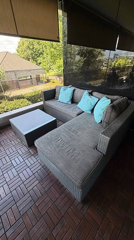 Divani: Rattanlounge mit Tisch - beschädigt – Difettoso da Baar venduto da djflexch
