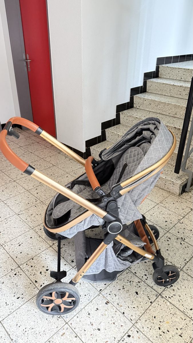 Carrozzine: Kinderwagen 3 in 1 Grau/Gold – Usato da Spreitenbach venduto da dhy_qtm8 3