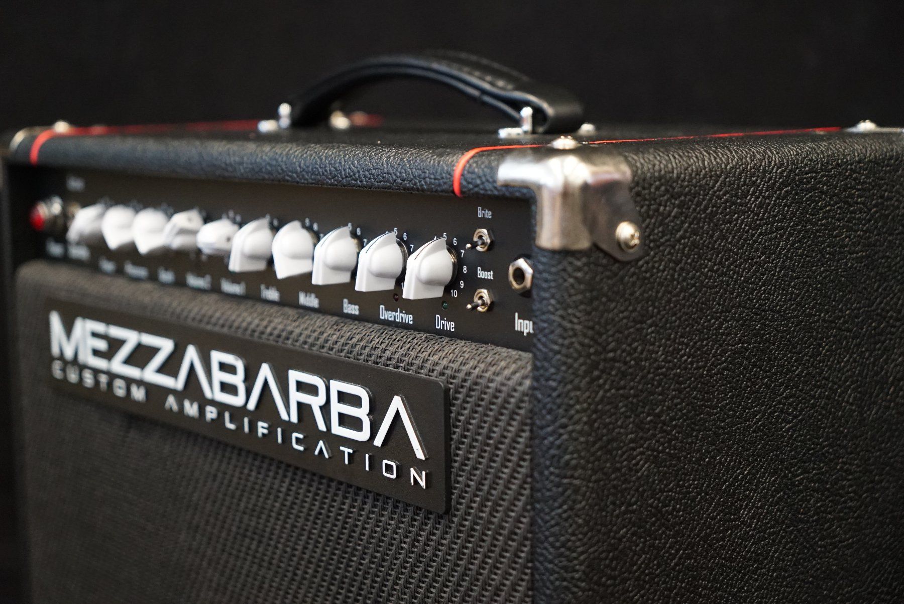 Amplificatori: Mezzabarba Skill 30 Combo, Celestion V30 Speaker, Footswitch – Usato da Ortschwaben venduto da Musictrade 6