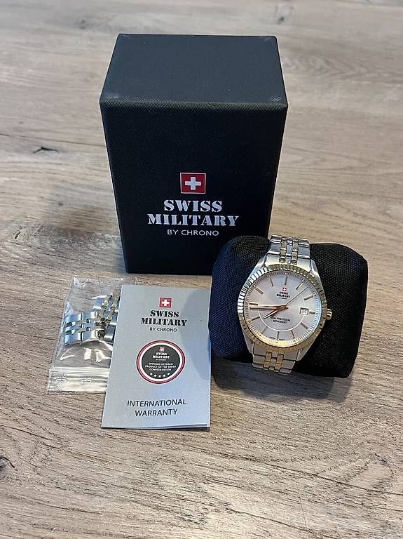 Swiss Military Montres: Swiss Military by Chrono – D'occasion à Genève par mat_fd75