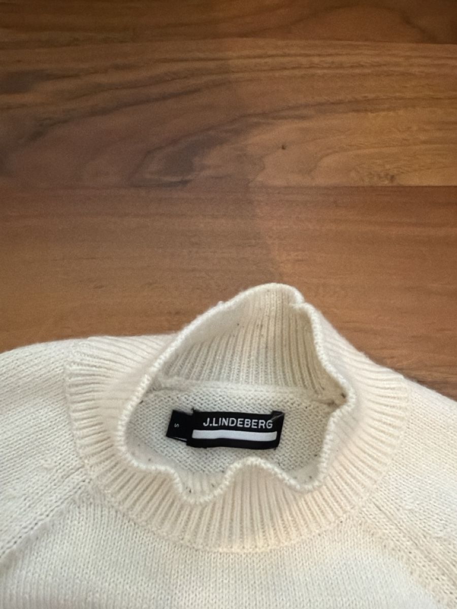 Lindeberg Pulls & Sweat-shirts: Pullover J. Lindeberg SKI weiss/grau Grösse S – D'occasion à Ebnat-Kappel par mar_d2xt 1
