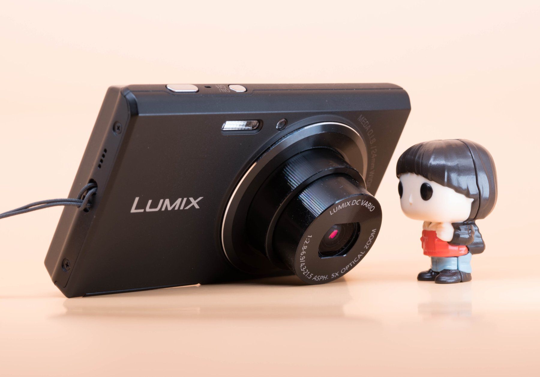 Panasonic Fotocamera: Panasonic DMC-FH10 Digitalkamera – Usato da Thörishaus venduto da vintagger