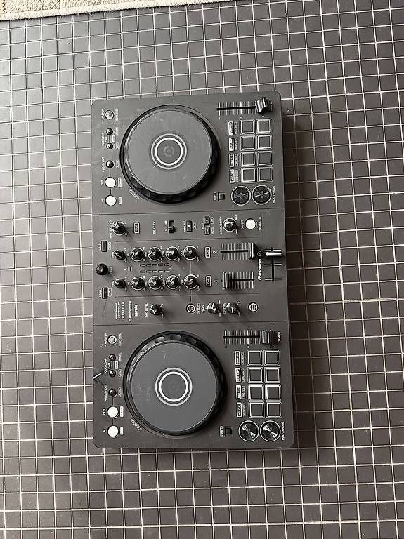 Mischpulte: Pioneer DJ DDJ-FLX4 DJ Controller – Gebraucht aus Zürich von artflck 1