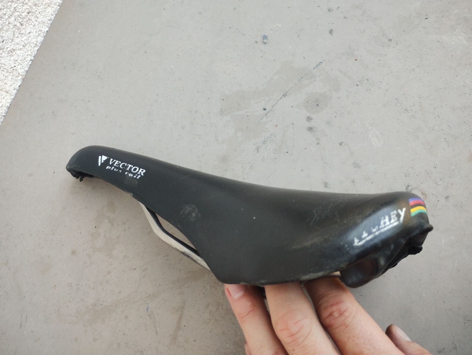 Pezzi di ricambio: Ritchey Vector Ti Vintage MTB Sattel – Difettoso da Oetwil am See venduto da Kukuxumusu 3