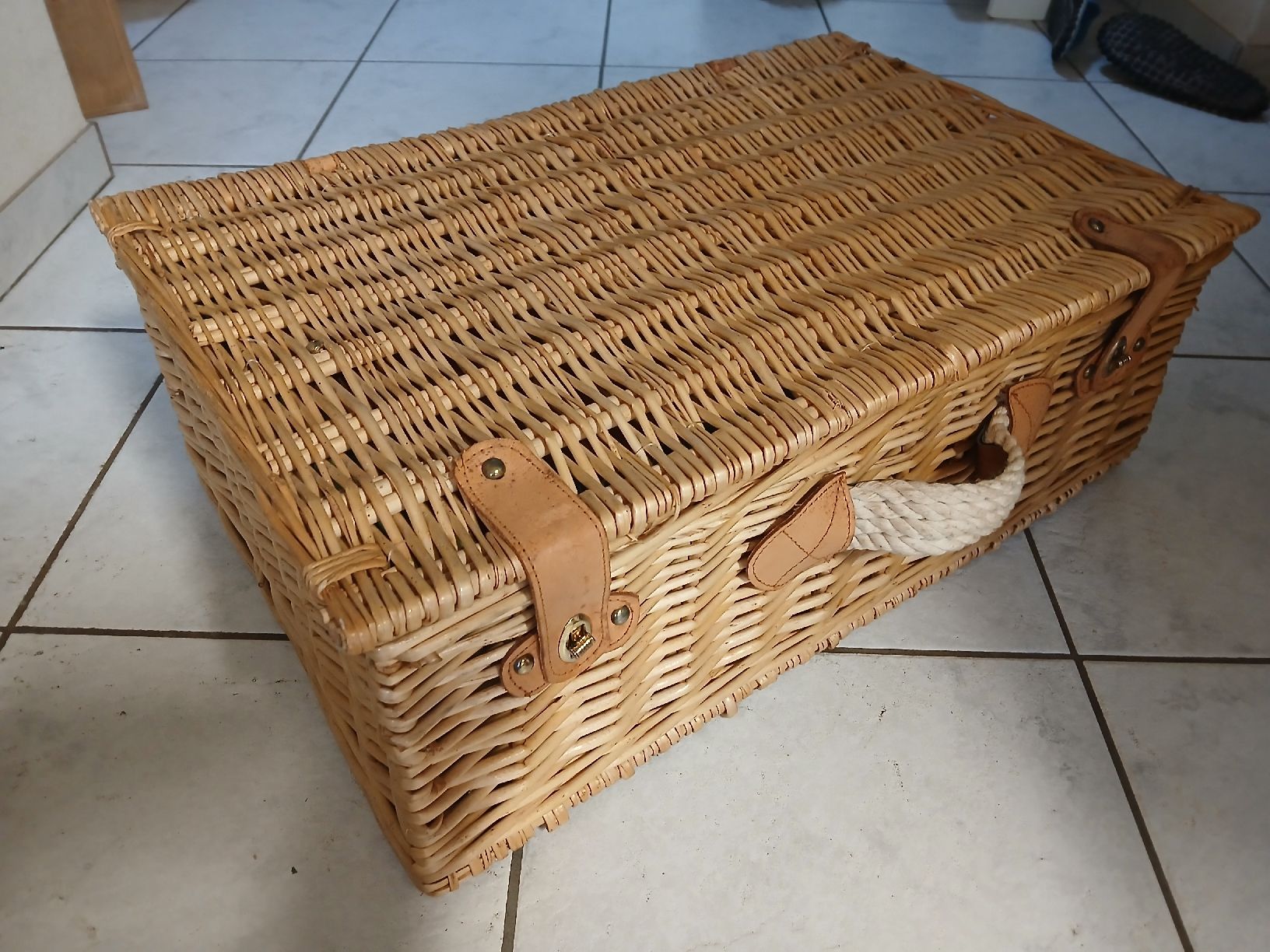 Valises de voyage: Campingkoffer – Neuf avec emballage d'origine à Melchnau par KOFIANDREAS 1